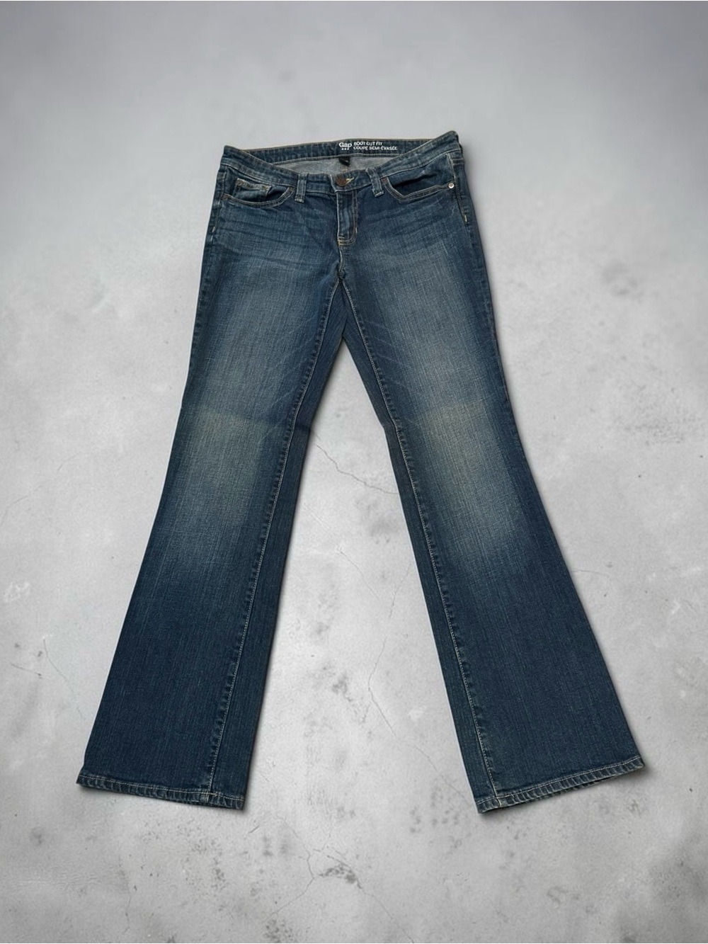 Gap Bootcut Fit Jeans Womens 8 / 29 (W29 x 33 L) Blue Denim Low-Rise Distressed